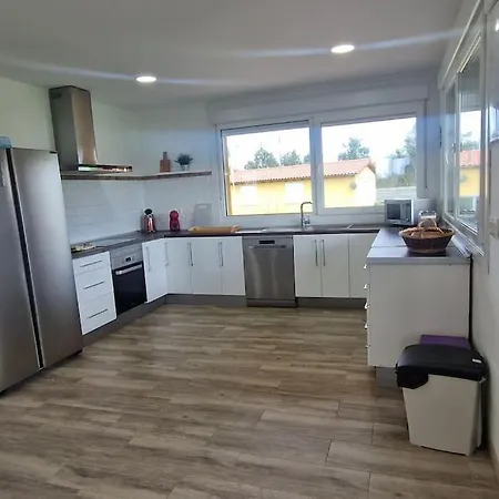 206a Casa Con Tranquilidad Y Naturaleza. *